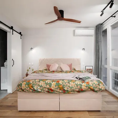 Nowy Swiat Apartment